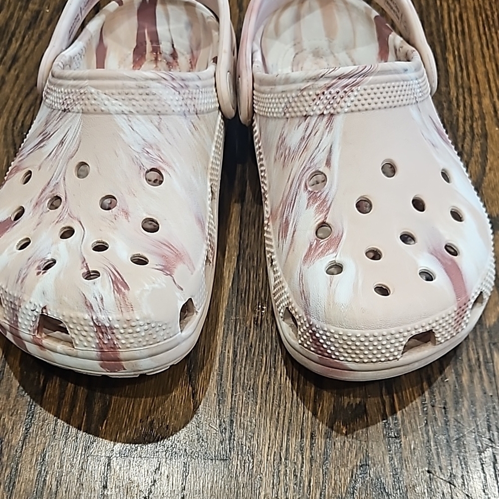 Crocs Pink Marble Clogs